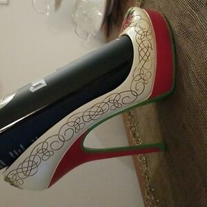 Chic Red and Yellow High Heel Wine Holder